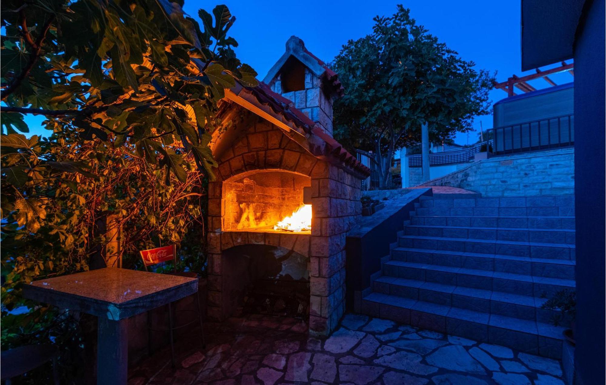 Beautiful Home In Rovanjska With Wifi المظهر الخارجي الصورة